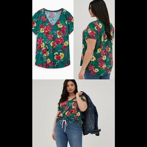 TORRID-NWT-POCKET TEE - HERITAGE SLUB GREEN FLORAL